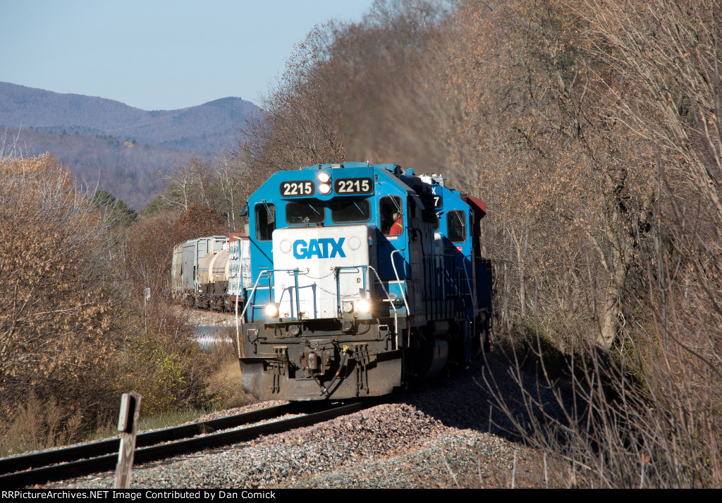 GMTX 2215 Leads GMRC #263 at Rt. 103 in Shrewsbury